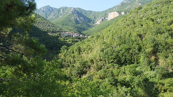 Das Dorf Coletta in Italien. 