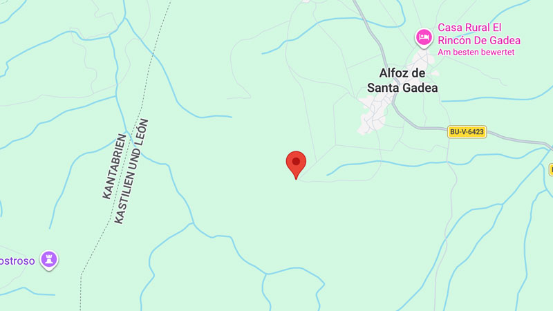 Kartenausschnitt mit einem roten Standortmarker südwestlich von Alfoz de Santa Gadea in Nordspanien. Westlich des markierten Standorts verläuft die Grenze zwischen Kantabrien und Kastilien und León. Dies war der Beobachtungspuntk zur totalen Sonnenfinsternis 2026 in Spanien.